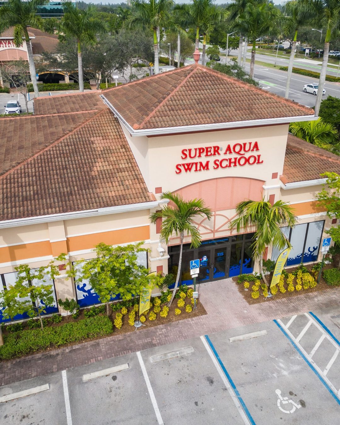 Super Aqua's main facade